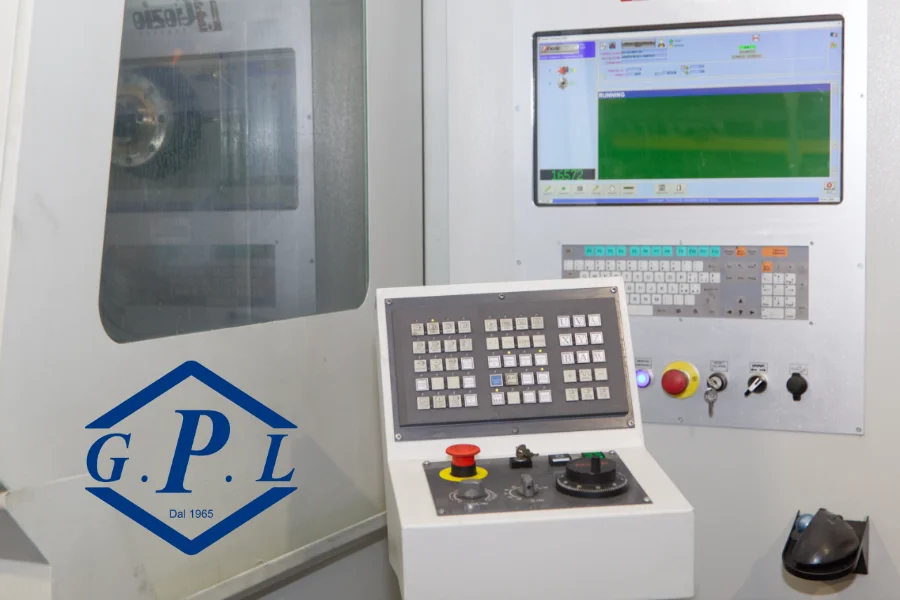 lavorazione di componenti in ottone cerntri di lavorazione a 5 assi
